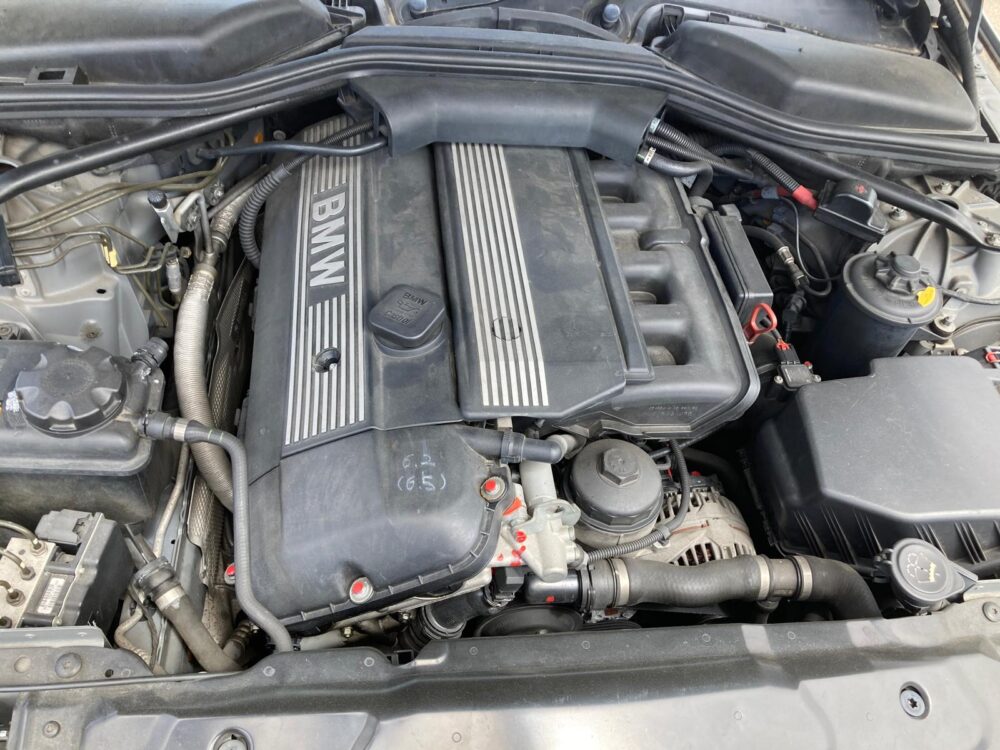 BMW525iのエンジン